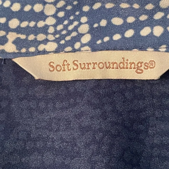 COPY - 👚 SOFT SURROUNDINGS L Ombré Tunic. Abstract blue and white dot print. 👚 - Picture 7 of 11